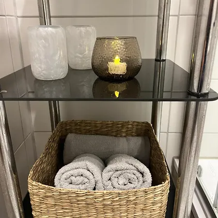 Modernes - Ruhig Gelegen & Nahe Den Thermen Apartment *